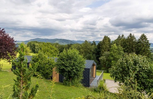 Aschach an der Steyr House | Beautiful private villa for 7 people with WIFI, TV, balcony, pets allowed and panoramic view