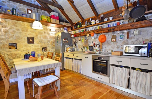 Seget House | Beautiful private villa for 5 people with WIFI, A/C, private pool, TV, terrace and panoramic view