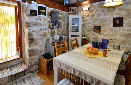 Seget House | Beautiful private villa for 5 people with WIFI, A/C, private pool, TV, terrace and panoramic view