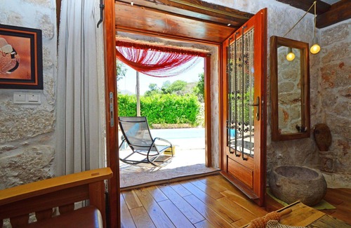 Seget House | Beautiful private villa for 5 people with WIFI, A/C, private pool, TV, terrace and panoramic view