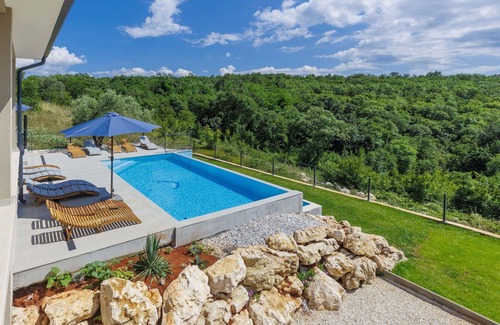 Nova Vas House | Beautiful private villa for 12 people with private pool, WIFI, A/C, TV and terrace