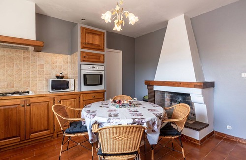 Prunelli-di-Fiumorbo House | Beautiful private villa for 6 guests with A/C, WIFI, private pool, TV, terrace and parking
