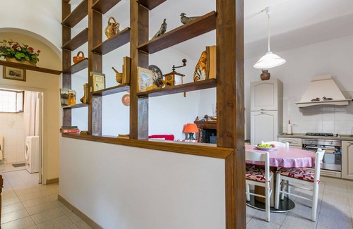Chiusi House | Beautiful private villa for 7 guests with WIFI, A/C, terrace, pets allowed and panoramic view