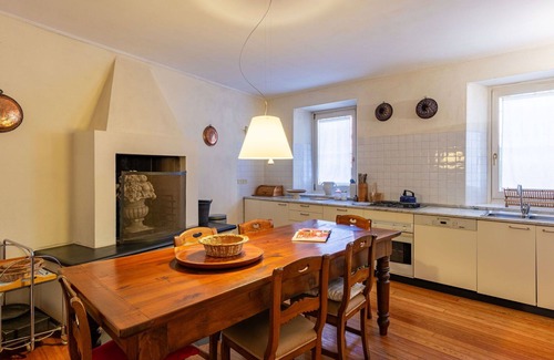 Dervio House | Beautiful private villa for 6 people with WIFI, terrace and pets allowed