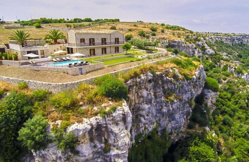 Cannizzara Villa | Beautiful private villa for 16 guests with A/C, hot tub, private pool, WIFI, TV and patio