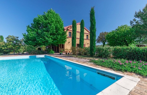 Bettolelle Villa | Beautiful private villa for 12 guests with WIFI, private pool, TV and panoramic view