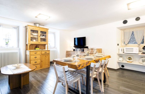 Piuro House | Beautiful private villa for 6 guests with WIFI, TV, patio and pets allowed