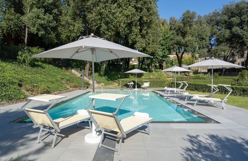 Ronta Villa | Beautiful private villa with hot tub, private pool, WIFI, TV, panoramic view and parking