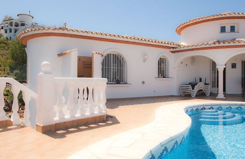 Monte Pego Villa | Beautiful private villa with WIFI, private pool, A/C, TV, terrace, pets allowed and panoramic view