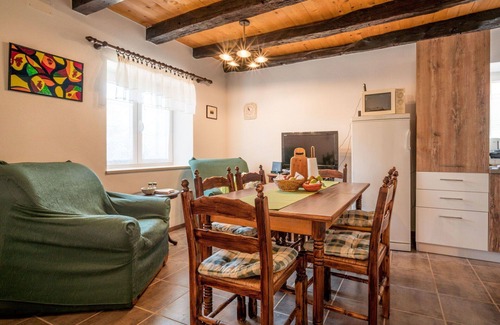 Groznjan House | Beautiful private villa with WIFI, A/C, private pool, TV, terrace, pets allowed and panoramic view