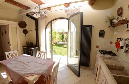 Aiale Villa | Beautiful private villa with A/C, WIFI, private pool, TV, veranda, pets allowed and panoramic view