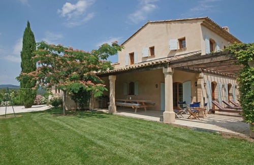 Cogolin Villa | Beautiful provencal villa surrounded by vignes close to St Tropez Heated pool AC