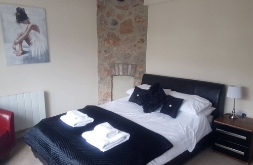Brixham Apartment | Beautiful quayside apartments Unit 7