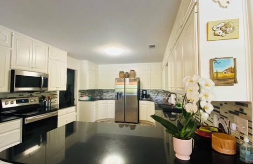 Kingsland House | Beautiful Quiet Getaway on Llano River w/Lake LBJ Access