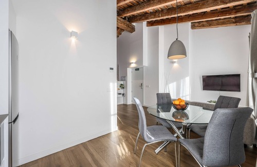 La Roqueta Apartment | Beautiful renovated studio penthouse