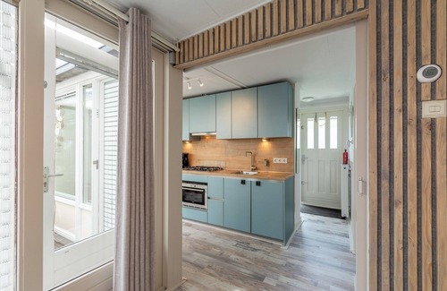 Sint Maartenszee House | Beautiful, recently renovated vacation home within walking distance to the beach!