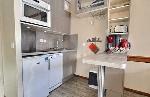 Plagne Soleil Apartment | Beautiful renovated apartment at the foot of the slopes, 6 pers, balcony, 3 Paradiski crystals