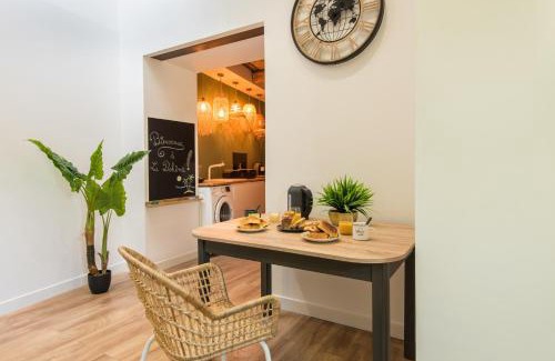 Hyeres City Centre Apartment | beautiful renovated apartment La bohême
