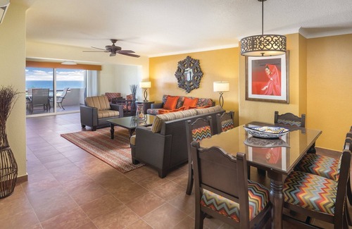 San Jose del Cabo Resort | Beautiful resort in the heart of it all!