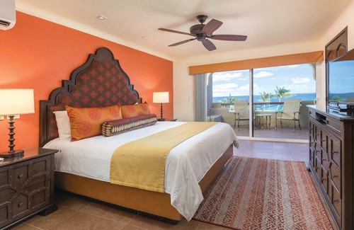 San Jose del Cabo Resort | Beautiful resort in the heart of it all!