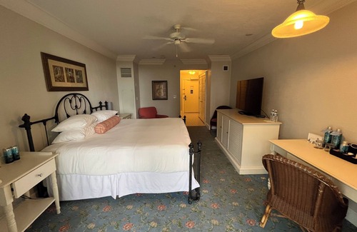 East Fort Lauderdale Resort | BEAUTIFUL Resort Located Directly On The Sand! - City View Room
