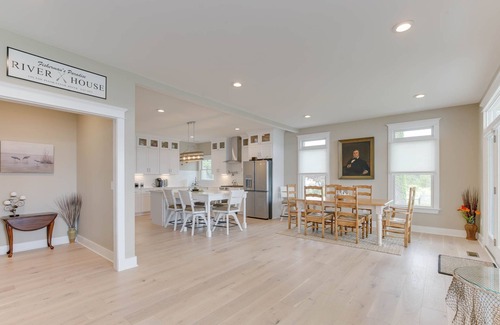 Cobbs Creek House | Beautiful river house with dock and boat house