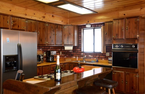 Truckee House | Beautiful, Rustic Ski Home. Great Mountain Retreat!