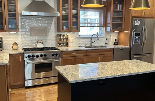 Saratoga Springs House | Beautiful Saratoga Home Walking Distance to BELMONT STAKES