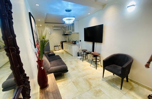 Lekki Phase 1 House | Beautiful Short-let Apartment in Lekki phase 1