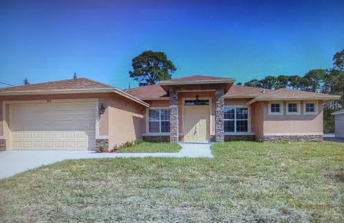 Port Saint Lucie House | Beautiful, spacious, family friendly private home! one