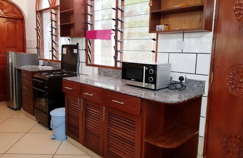 Mtwapa House | Beautiful spacious apartement near beach and creek in silent nature