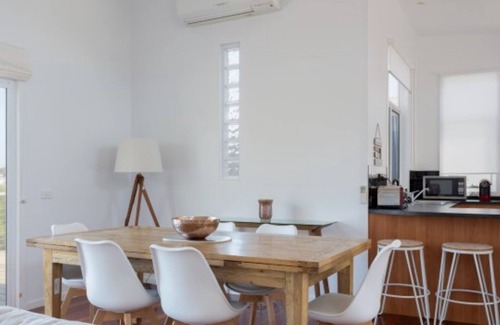Smiths Beach House | Beautiful spacious home close to the beach.