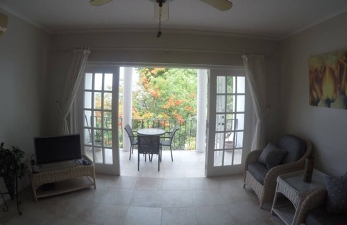 Prospect House | Beautiful & Spacious Townhouse ~With~ Swimming Pool & Panoramic Views