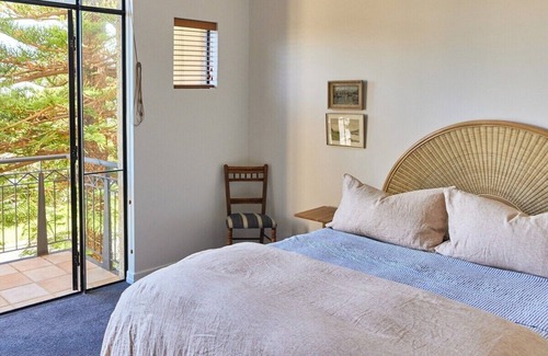 South Fremantle House | Beautiful , spacious, limestone townhouse in historic Fremantle