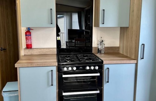 Paignton Ski Chalet | Beautiful Static Caravan Hoburne Devon Bay