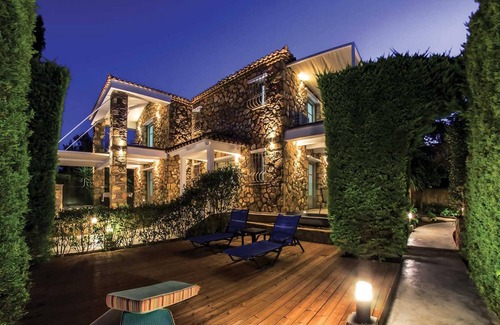 Drosia Villa | Beautiful stone villa, close to tavernas