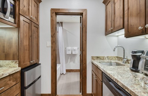 North Park City Condo | Beautiful Studio Just Minutes To Ski Resorts & Downtown