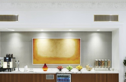 Downtown Houston Apartment | Beautiful studio unit at resort, sleeps 2