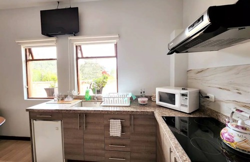 Tumbaco Apartment | Beautiful Studio. Wonderful viewnn