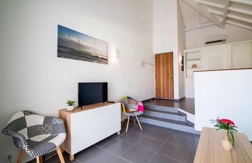 Cul de Sac Condo | Beautiful suite S5 with pool next to paradise Pinel Island
