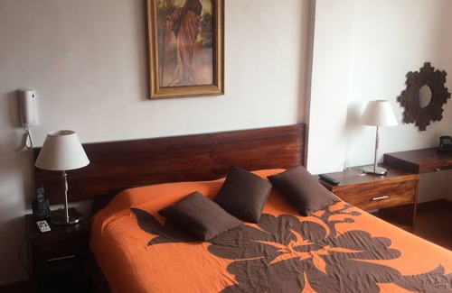 La Mariscal Apartment | Beautiful Suite TAMAYO in the famous Mariscal District! Best place in Quito