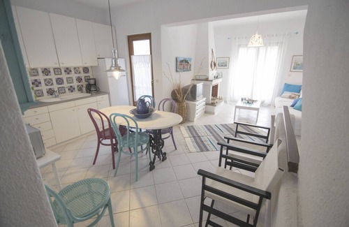 Siviri House | Beautiful Summer House Few Metres From The Sea