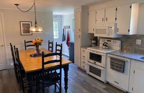 Boothbay House | Beautiful, sunny 3 bedroom home with water views! Recently renovated!
