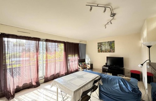 Royat Apartment | Beautiful T2 opposite the Royat spa and casino