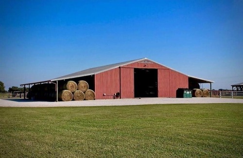 Elmaton House | Beautiful Texas ranch retreat with lake.cabin#2