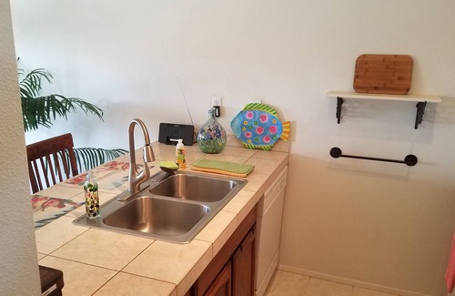 Maunaloa Condo | Beautiful top floor condo w/amazing view of Papohaku Beach