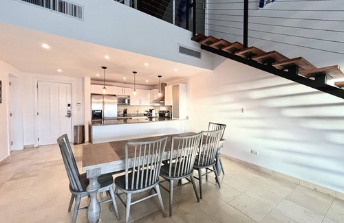 Cap Cana Marina Condo | Beautiful top floor beach front condo in the center of cap cana.