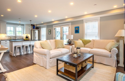 Provincetown House | Beautiful townhome, 1 Block To Commercial, 2bd/2.5ba, FPs, Parking, Large Patio