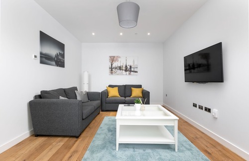 Peninsula House | Beautiful Townhouse near London's O2 Arena and Excel
