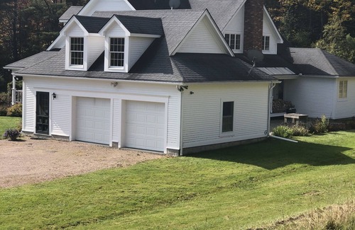 Warren House | Beautiful Vermont Farmhouse with views
